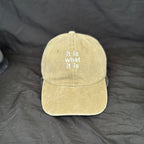 „It is what it is“ gewaschen in verschiedenen Farben - gewaschene Basecap - Handmade Present