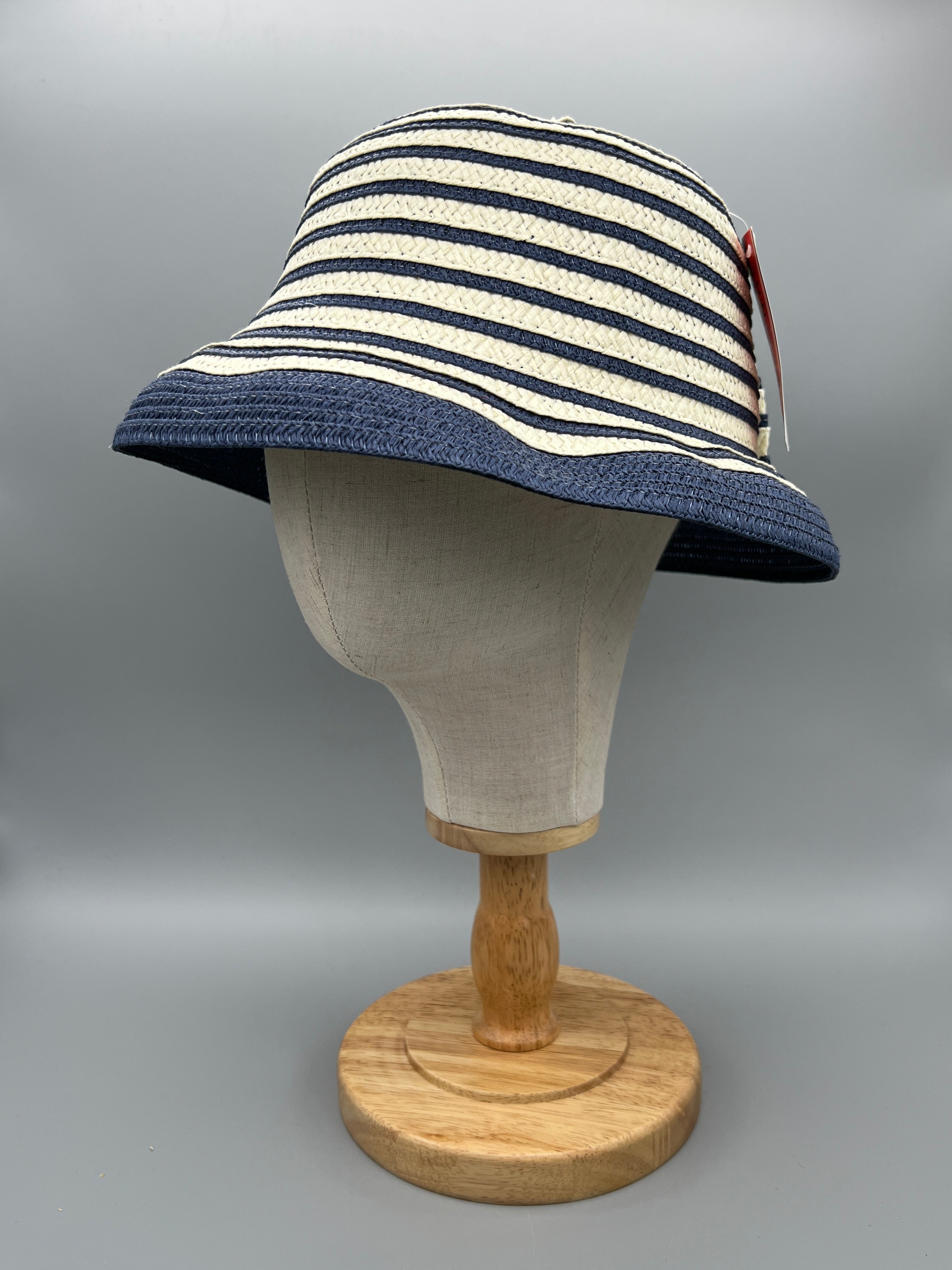 Hat DP-21